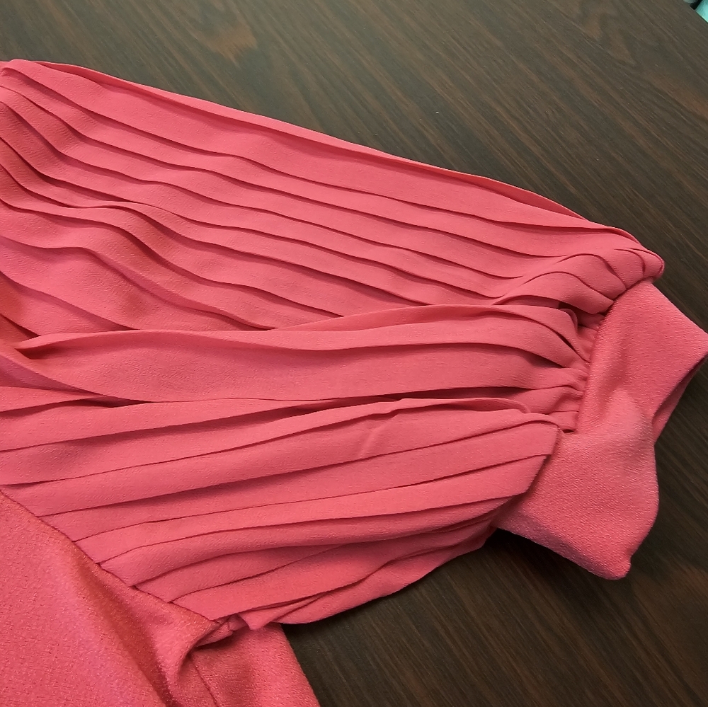Cable & Gauge Pink Top NWT Size S - Picture 3 of 8